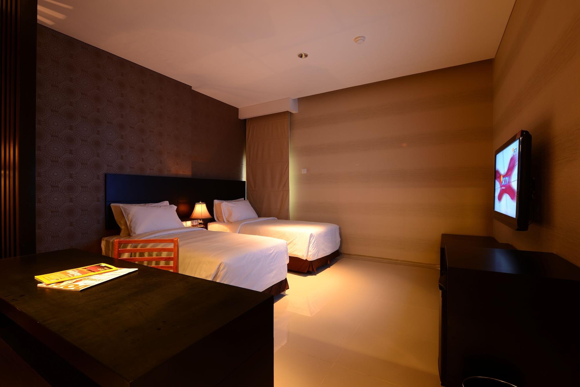 Hotel Emilia By Amazing -