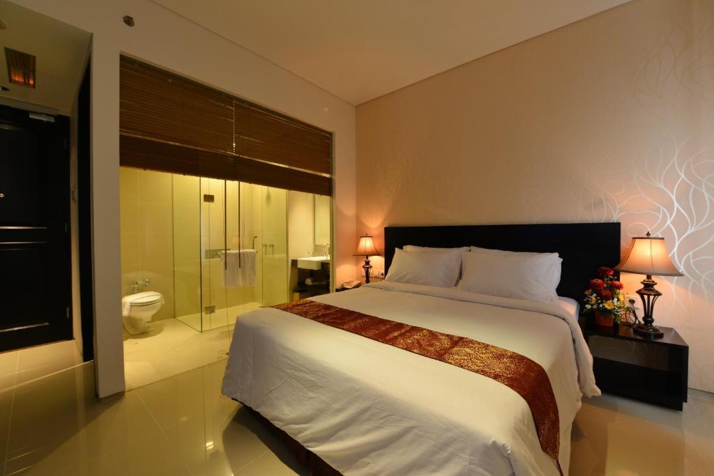 Hotel Emilia By Amazing -