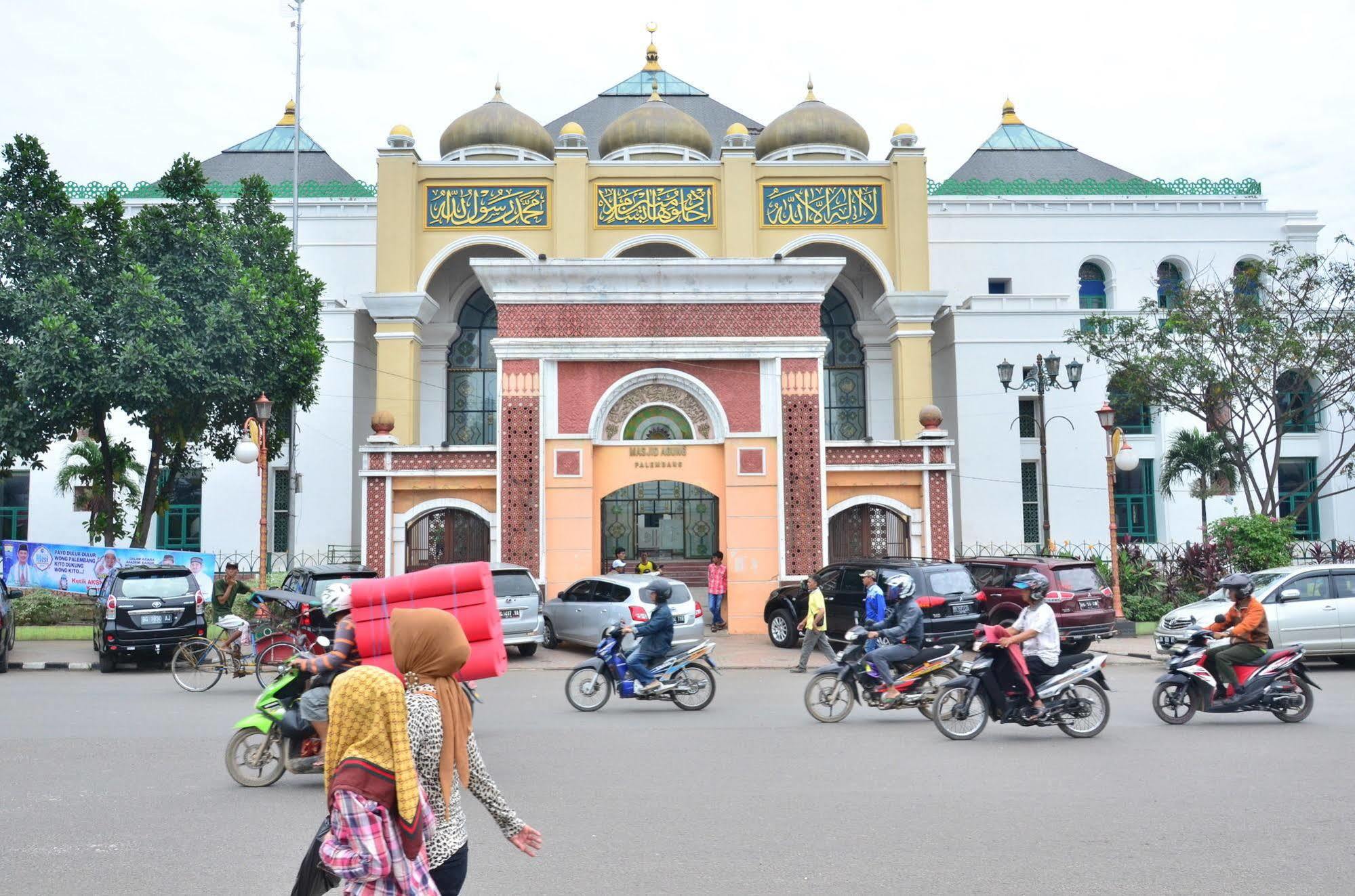 Hotel Emilia By Amazing - Palembang