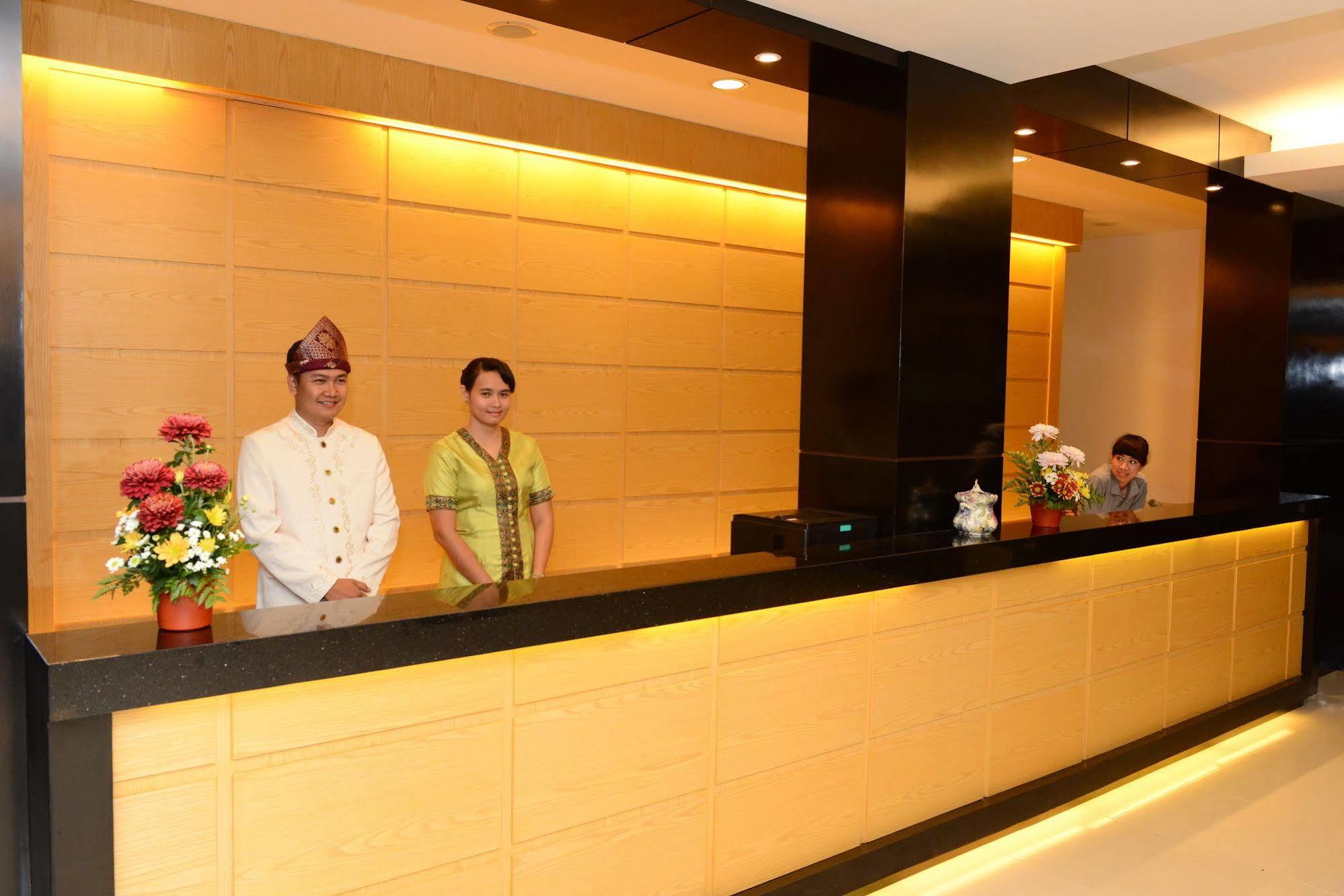Emilia By Amazing - Hotel Palembang